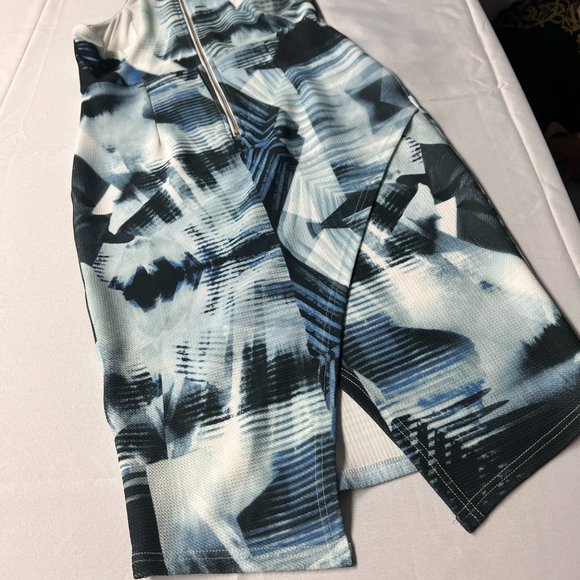 Etiquette - Picture 9 of 9